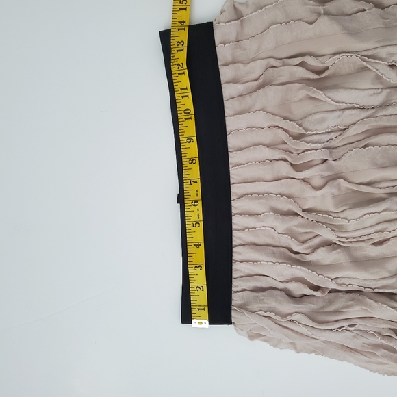 Julia Tan Ruffle Maxi, Large - Picture 9 of 10